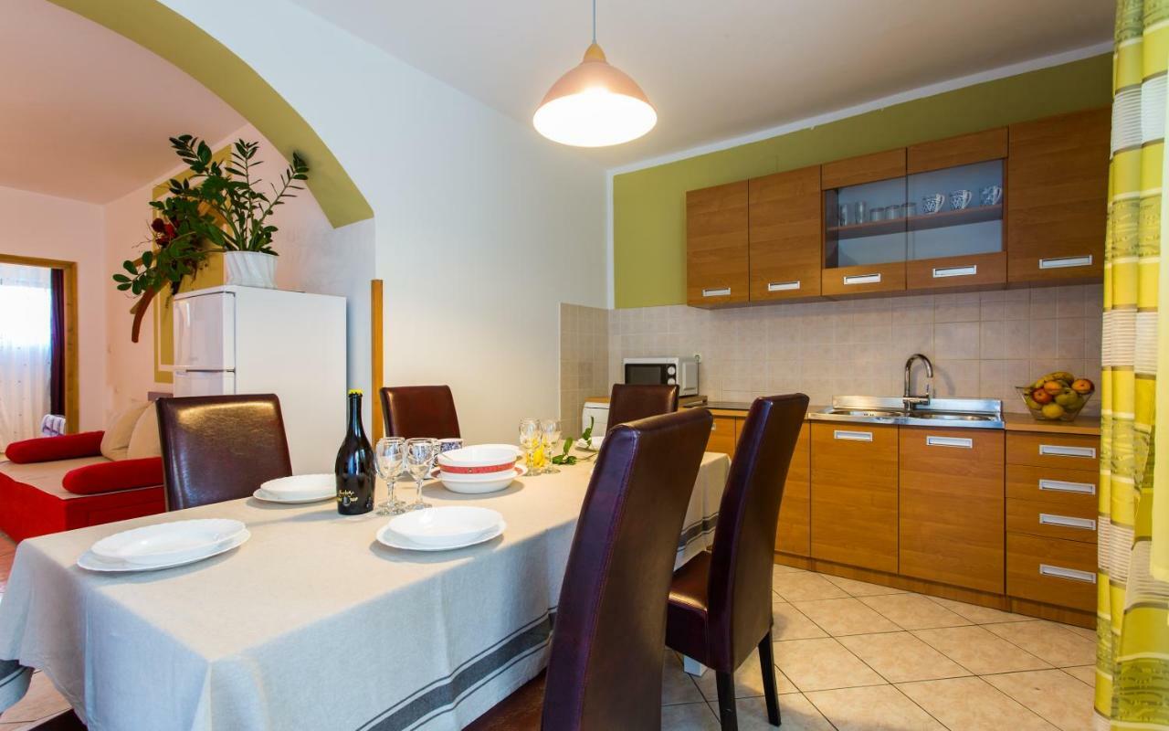 Apartments Luka 2 Baška Extérieur photo