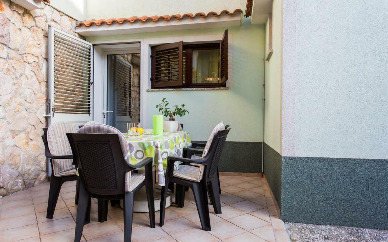Apartments Luka 2 Baška Extérieur photo