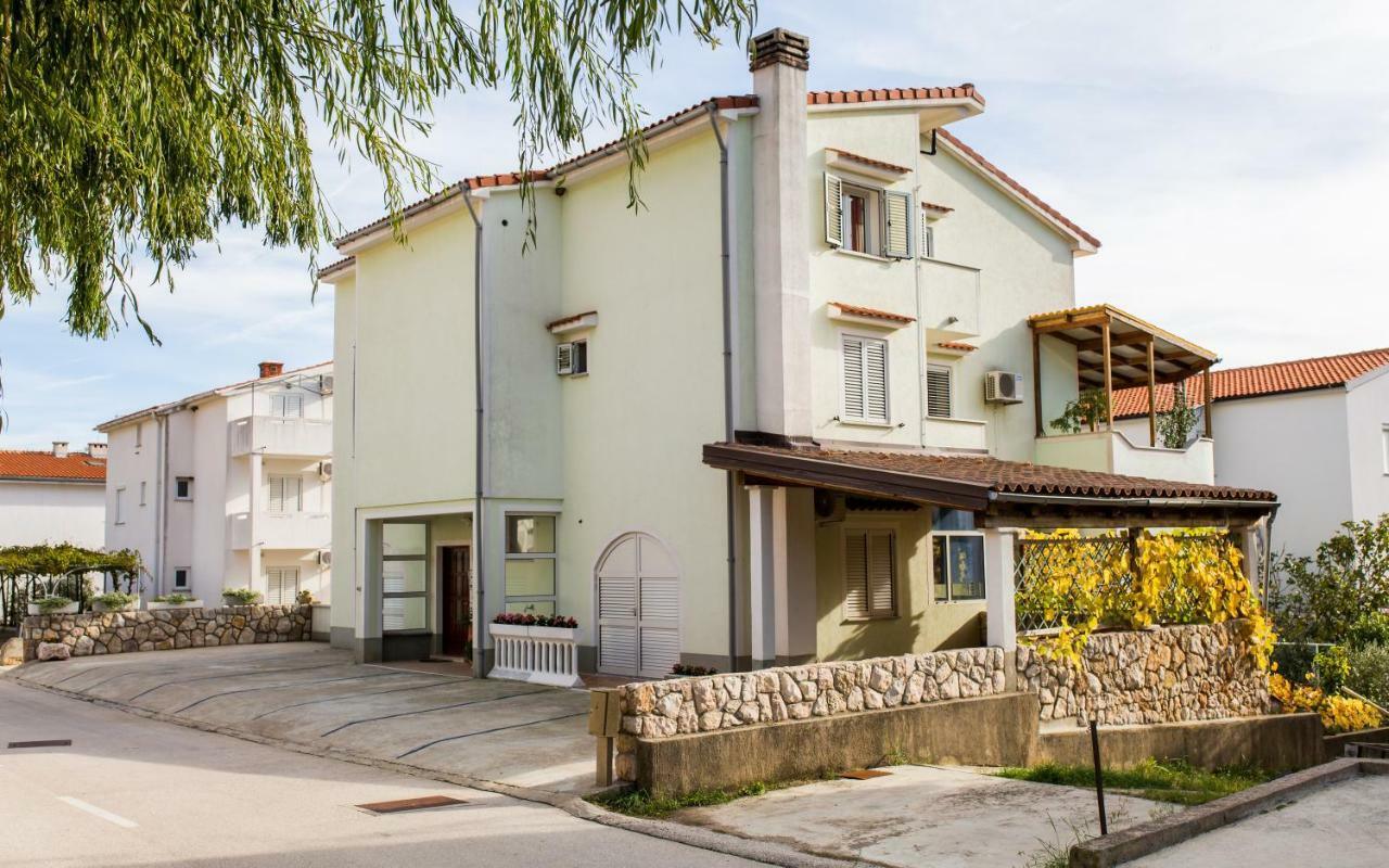 Apartments Luka 2 Baška Extérieur photo