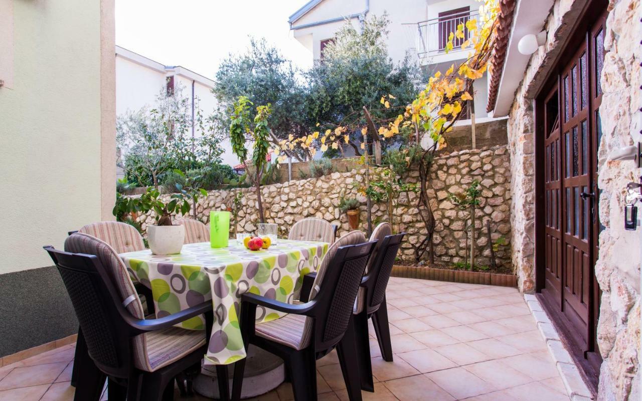 Apartments Luka 2 Baška Extérieur photo